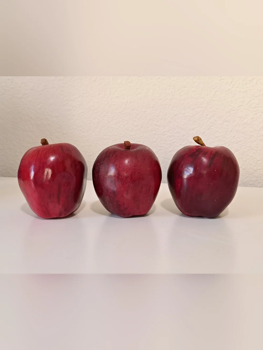 Realisitic Faux Red Apples Decor (3)